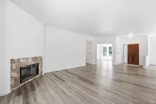 19489 Laurelbrook Ct, Sonoma, CA 95476 - Photo 20