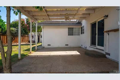 100 Cheyenne Drive, Vacaville, CA 95688 - Photo 28