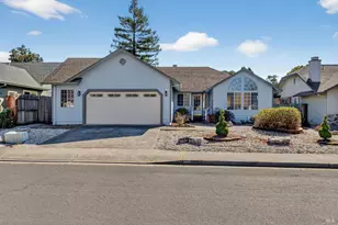 130 Anna Dr, Windsor, CA 95492 - Photo 1