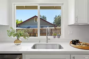 509 Fitch St, Healdsburg, CA 95448 - Photo 14