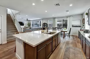 575 W Cherry St, Dixon, CA 95620 - Photo 8