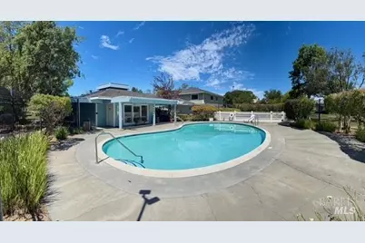70 Los Padres Circle, Novato, CA 94947 - Photo 18