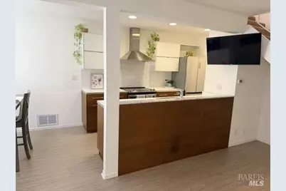70 Los Padres Circle, Novato, CA 94947 - Photo 6