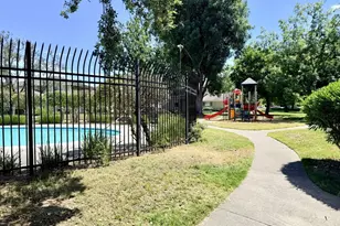 70 Los Padres Cir, Novato, CA 94947 - Photo 24