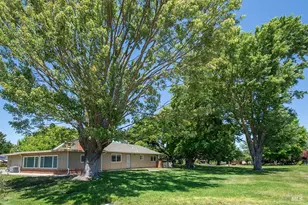 64 Temelec Cir, Sonoma, CA 95476 - Photo 22