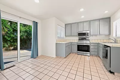 7 Gilbert Court, Cotati, CA 94931 - Photo 2