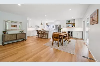 24 Lawrence Drive, Novato, CA 94945 - Photo 8