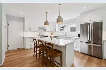 24 Lawrence Drive, Novato, CA 94945 - Photo 12
