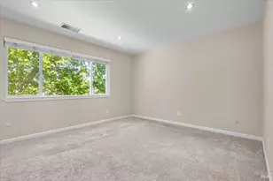 303 Algiers Ct, Santa Rosa, CA 95409 - Photo 14
