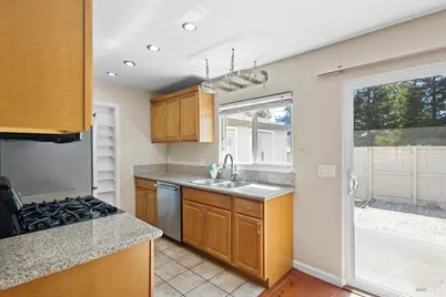303 Algiers Court, Santa Rosa, CA 95409 - Photo 10