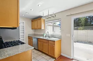 303 Algiers Ct, Santa Rosa, CA 95409 - Photo 10