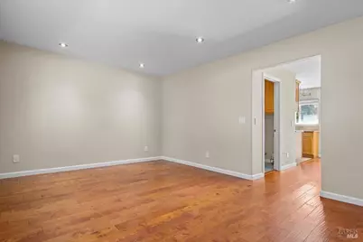 303 Algiers Court, Santa Rosa, CA 95409 - Photo 6