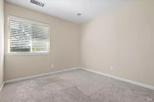 303 Algiers Ct, Santa Rosa, CA 95409 - Photo 20