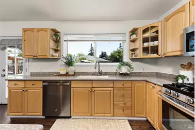 4414 Vine Street, Santa Rosa, CA 95409 - Photo 8