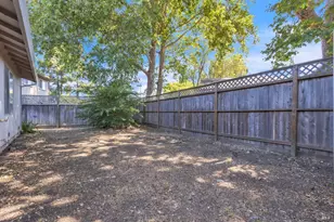 7126 Carillon Ct, Rohnert Park, CA 94928 - Photo 2