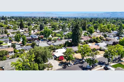 2479 Kenwood Avenue, San Jose, CA 95128 - Photo 28
