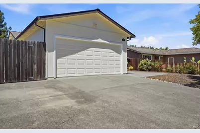 1309 Lombardi Lane, Santa Rosa, CA 95407 - Photo 2