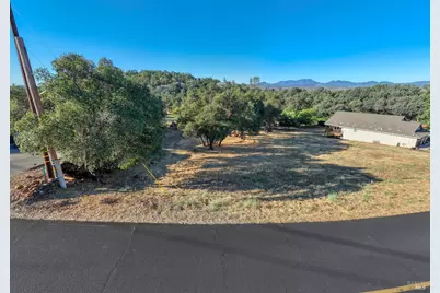 19933 Powder Horn Road, Hidden Valley Lake, CA 95467 - Photo 6