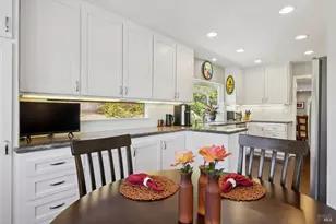 6 Fox Hollow Pl, Novato, CA 94945 - Photo 20
