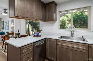 1484 Parkway Dr, Rohnert Park, CA 94928 - Photo 8