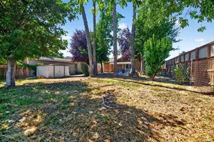 31604 McCray Rd, Cloverdale, CA 95425 - Photo 14