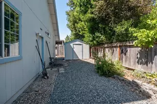 660 Capps Ln, Ukiah, CA 95482 - Photo 24