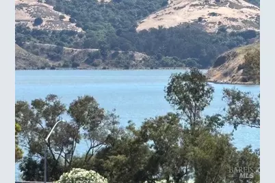 1490 London Circle, Benicia, CA 94510 - Photo 2