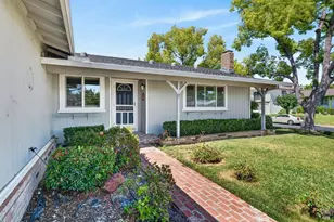 437 Valencia Ln, Vacaville, CA 95688 - Photo 2