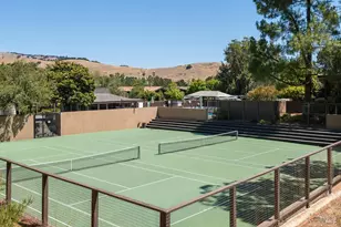 82 Surrey Ln, San Rafael, CA 94903 - Photo 12