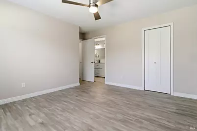 8 Lakeview Court, Novato, CA 94947 - Photo 18
