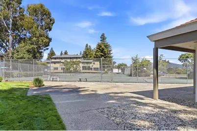 8 Lakeview Court, Novato, CA 94947 - Photo 28