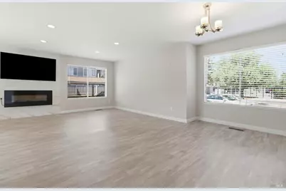 8 Lakeview Court, Novato, CA 94947 - Photo 10