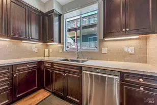 218 Johnson St, Windsor, CA 95492 - Photo 8