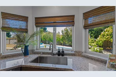 160 Shetland Court, Vallejo, CA 94591 - Photo 16