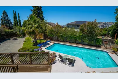 160 Shetland Court, Vallejo, CA 94591 - Photo 2