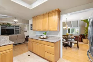 6440 Meadow Creek Ln, Santa Rosa, CA 95409 - Photo 16
