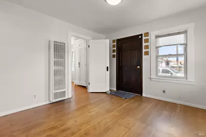 10017 Pippin Street, Oakland, CA 94603 - Photo 2