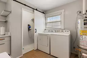 10017 Pippin St, Oakland, CA 94603 - Photo 14