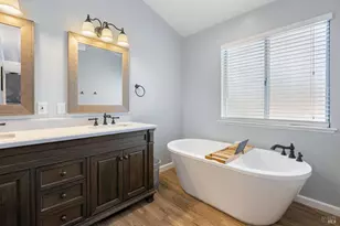 624 Roscommon Pl, Vacaville, CA 95688 - Photo 38