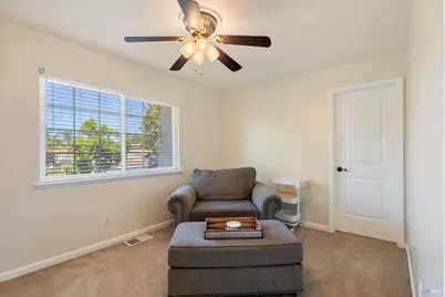 624 Roscommon Place, Vacaville, CA 95688 - Photo 28