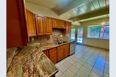 701 Corlano Avenue, Santa Rosa, CA 95404 - Photo 8