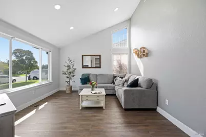 4885 Heritage Court, Fairfield, CA 94534 - Photo 6