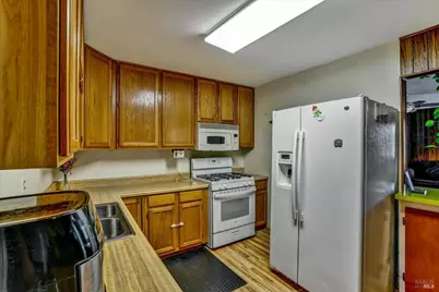 113 Parkwood Drive, Vallejo, CA 94591 - Photo 12