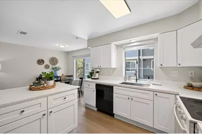 466 E E Street, Benicia, CA 94510 - Photo 14