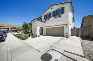 3216 Center Dr, Fairfield, CA 94533 - Photo 2