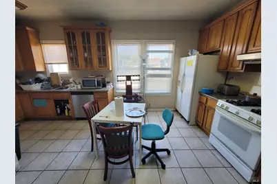 3869 M L King Jr Way, Oakland, CA 94609 - Photo 32