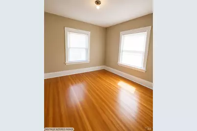 3869 M L King Jr Way, Oakland, CA 94609 - Photo 10