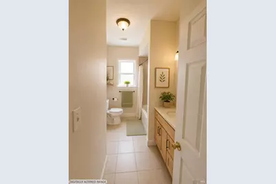 3865 M L King Jr Way, Oakland, CA 94609 - Photo 4