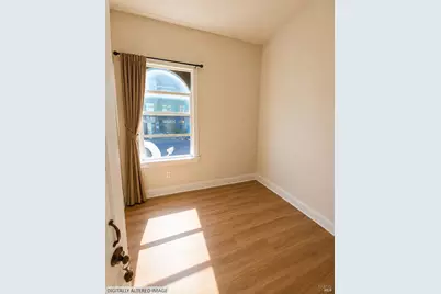 3865 M L King Jr Way, Oakland, CA 94609 - Photo 10