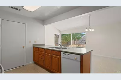 1110 Waxwing Drive, Suisun City, CA 94585 - Photo 10